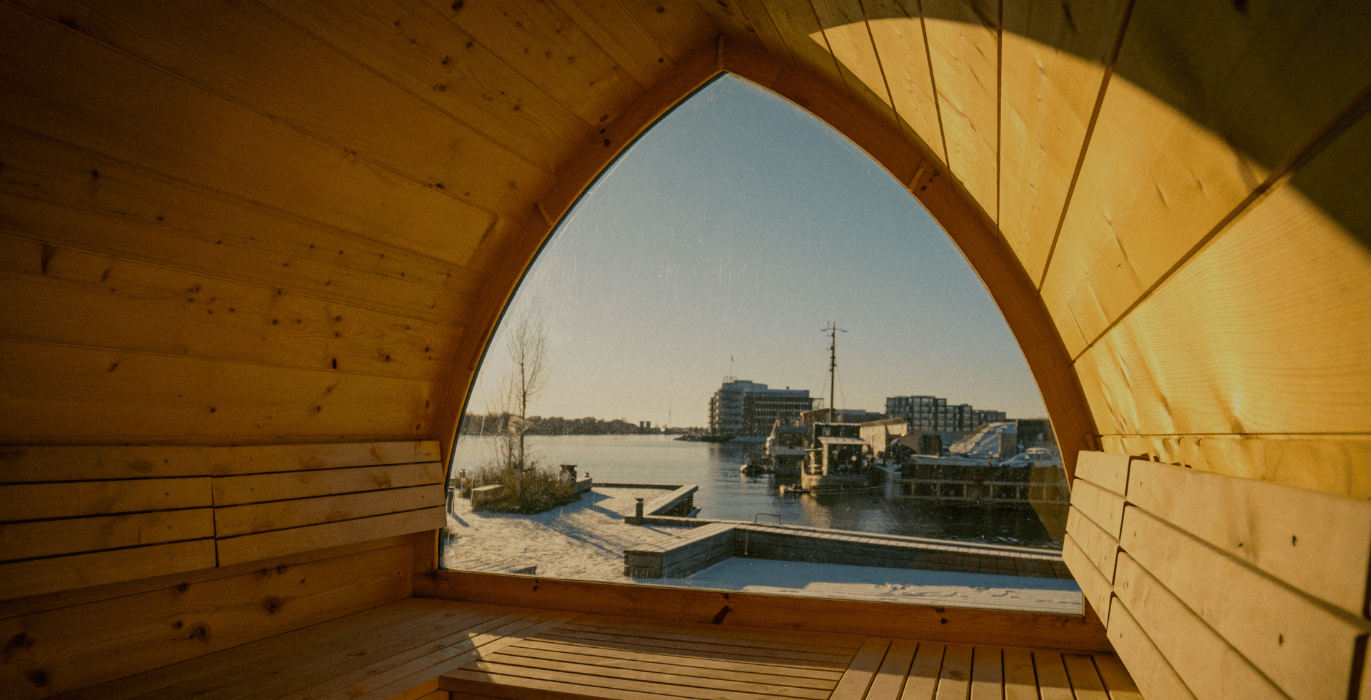 1 Mobilsauna private sauna i Sydhavn. Saunaen har plads til 12 personer med udsigt over københavn sydhavn