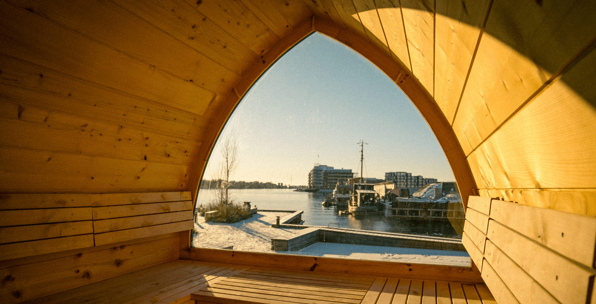 1 Mobilsauna private sauna i Sydhavn. Saunaen har plads til 12 personer med udsigt over københavn sydhavn
